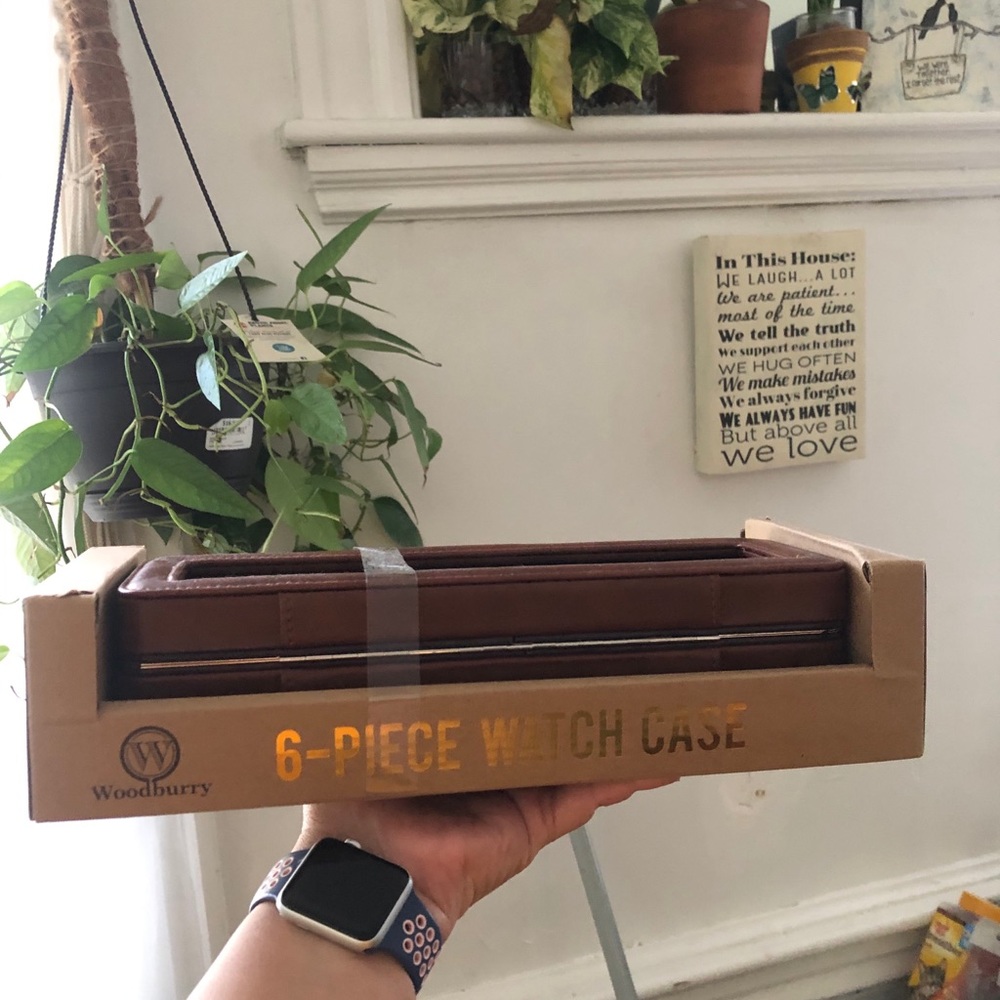 Watch box
